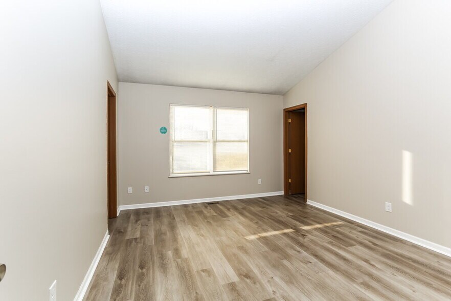Building Photo - 6862 Spring Bloom Dr