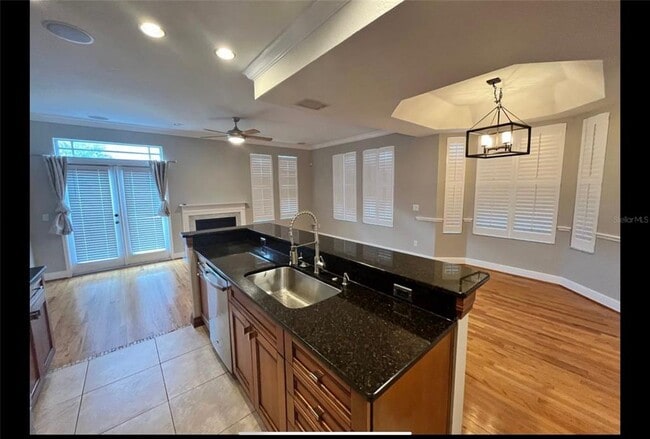 Building Photo - 2920 W El Prado Blvd