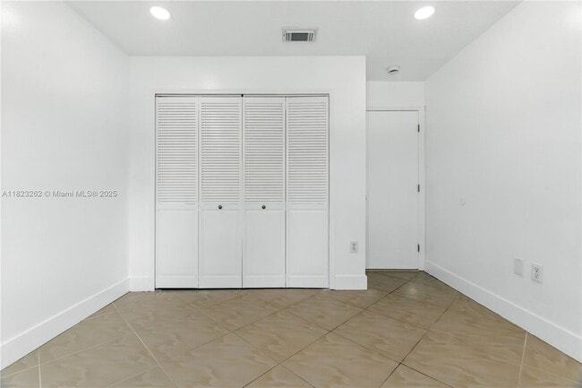 Building Photo - 17733 SW 152nd Pl