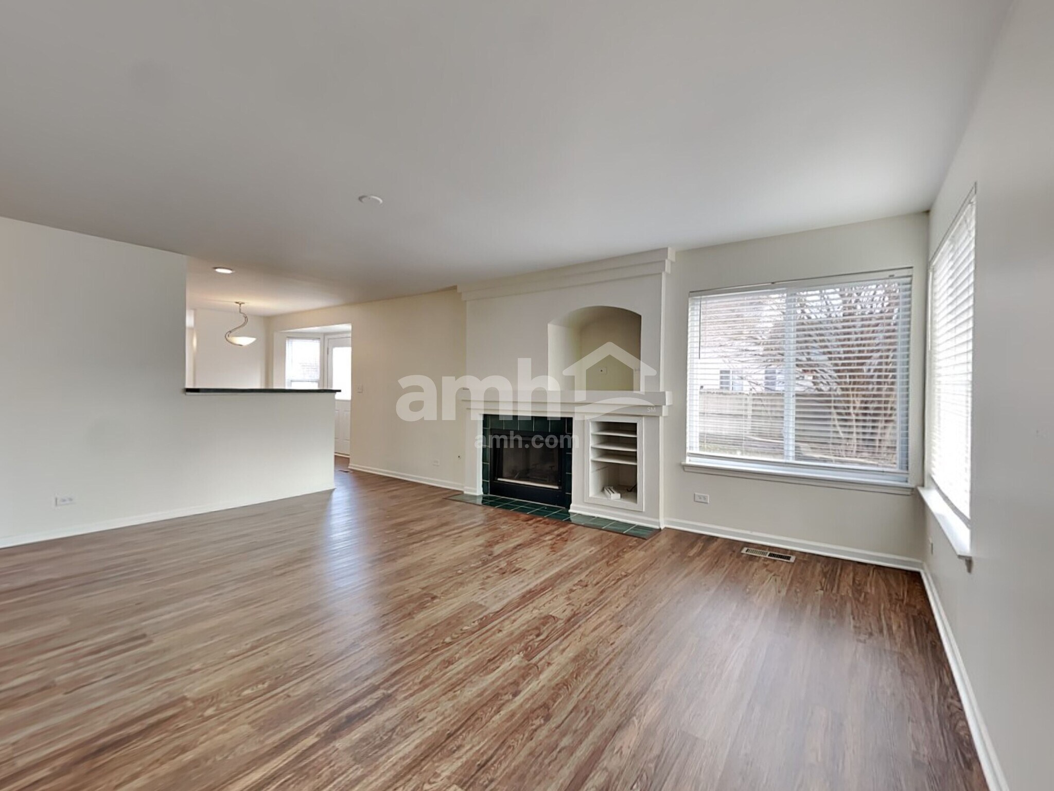 Building Photo - 1982 Conway Ln