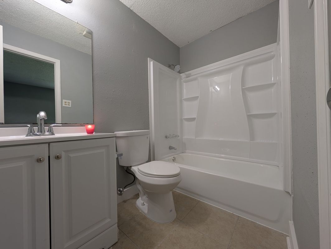 Building Photo - 2113 S Sugar Ridge Dr