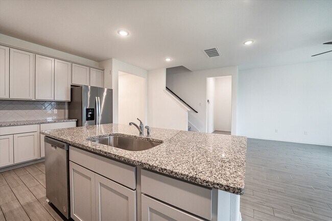 Building Photo - 5806 Aurora Grns Ln