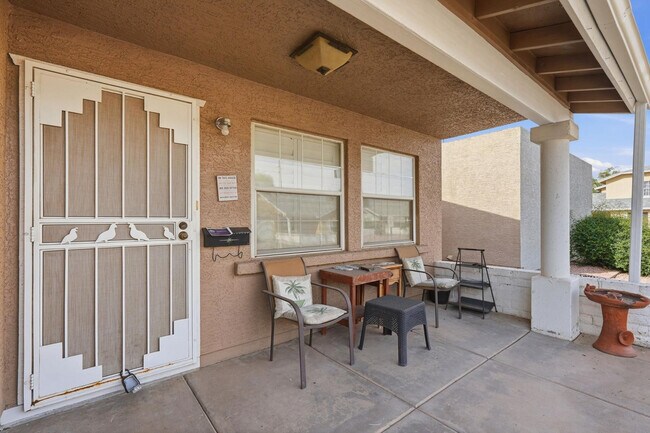 Building Photo - 2929 E Broadway Rd