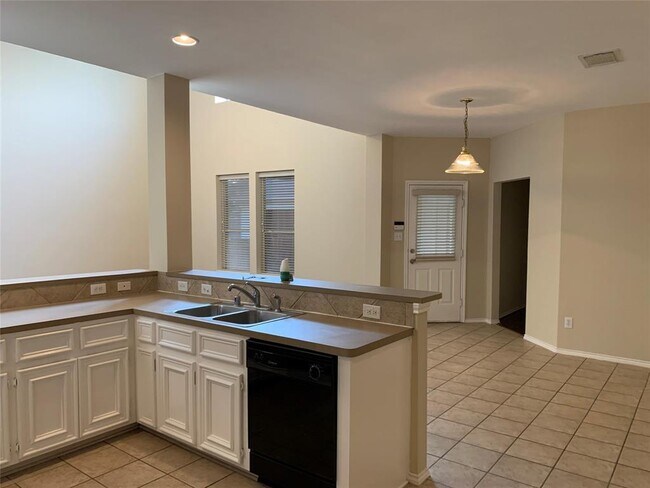 Building Photo - 3234 Brook Arbor Ln