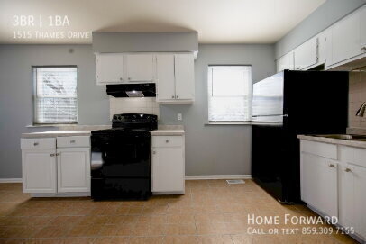 Building Photo - 1515 Thames Dr