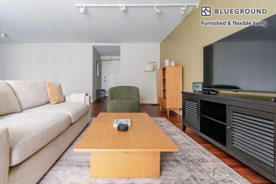 Building Photo - 4001 9th St N