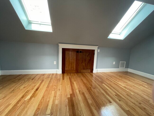 Building Photo - 46 Gerrish St