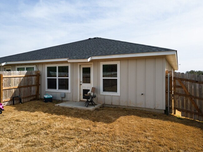 Building Photo - 803 Wax Myrtle Ct