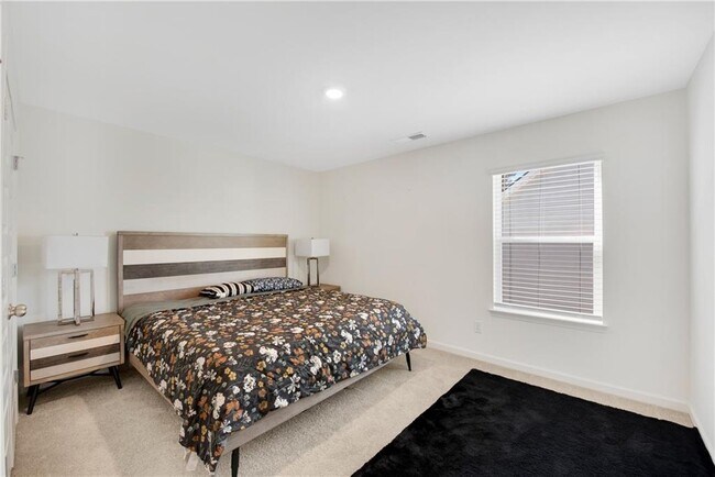 Building Photo - 1127 Trident Maple Chase