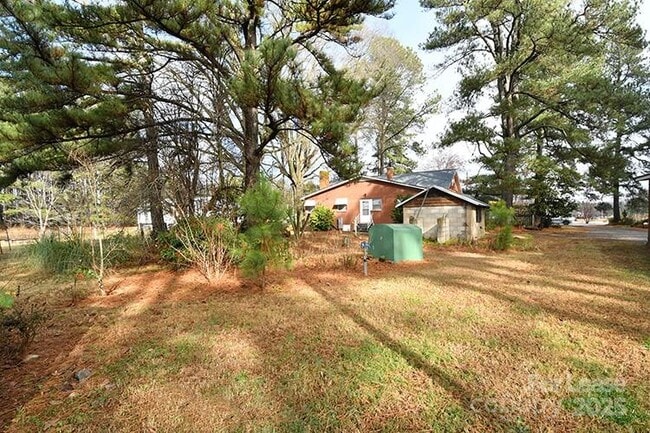 Building Photo - 1850 Landis Hwy