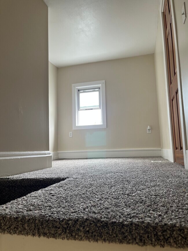 Office or Storage Space - 204 New Boston St