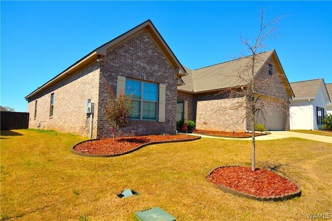Building Photo - 13514 William Dr