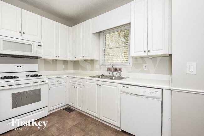 Building Photo - 4552 Spotted Pony Dr NW