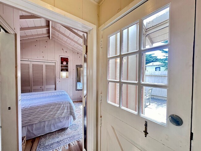 Building Photo - Idyllic Fully Furnished Cottage in Asilomar Dunes Available Monthly