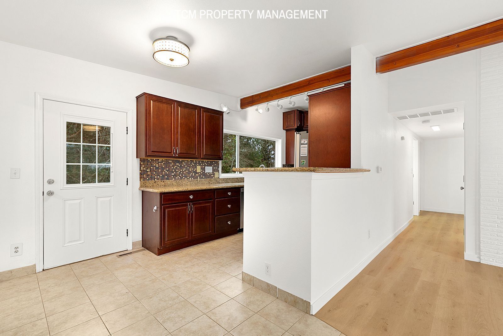 Building Photo - 14215 SE 41st St