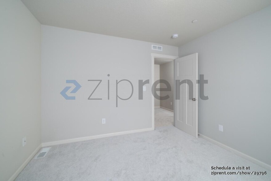 Building Photo - 6486 N 89th Ave