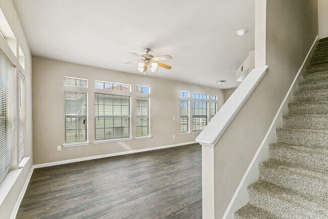 Building Photo - Sheldon Ranch