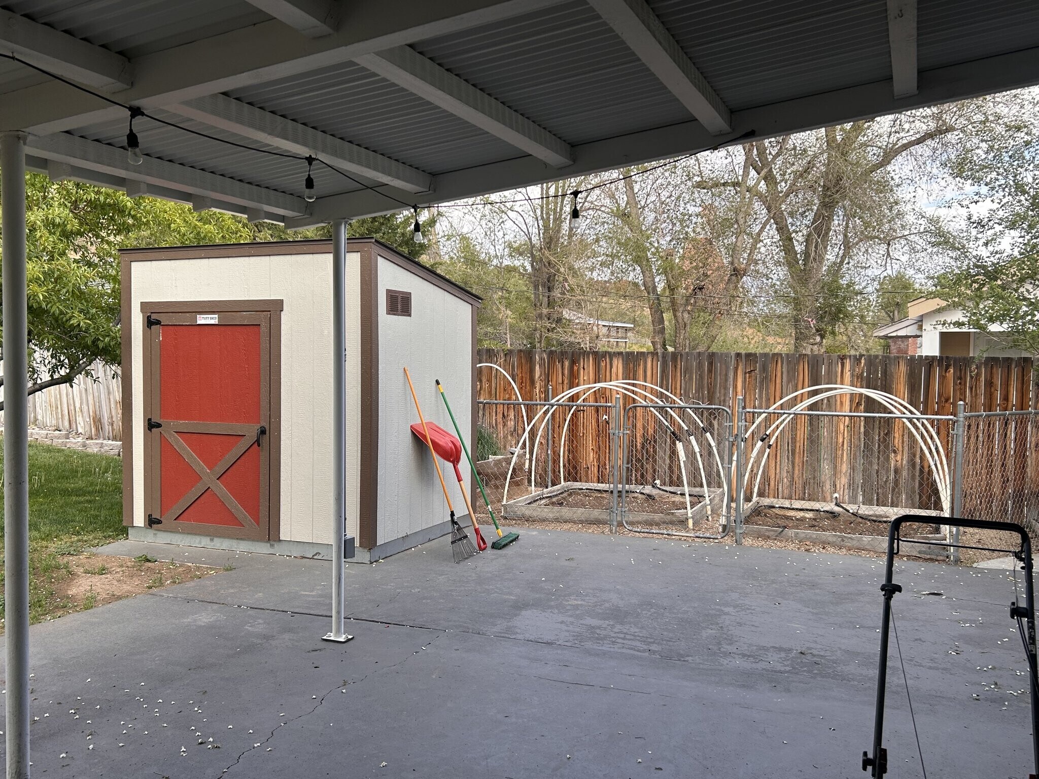 Building Photo - 1705 Elmcrest Dr