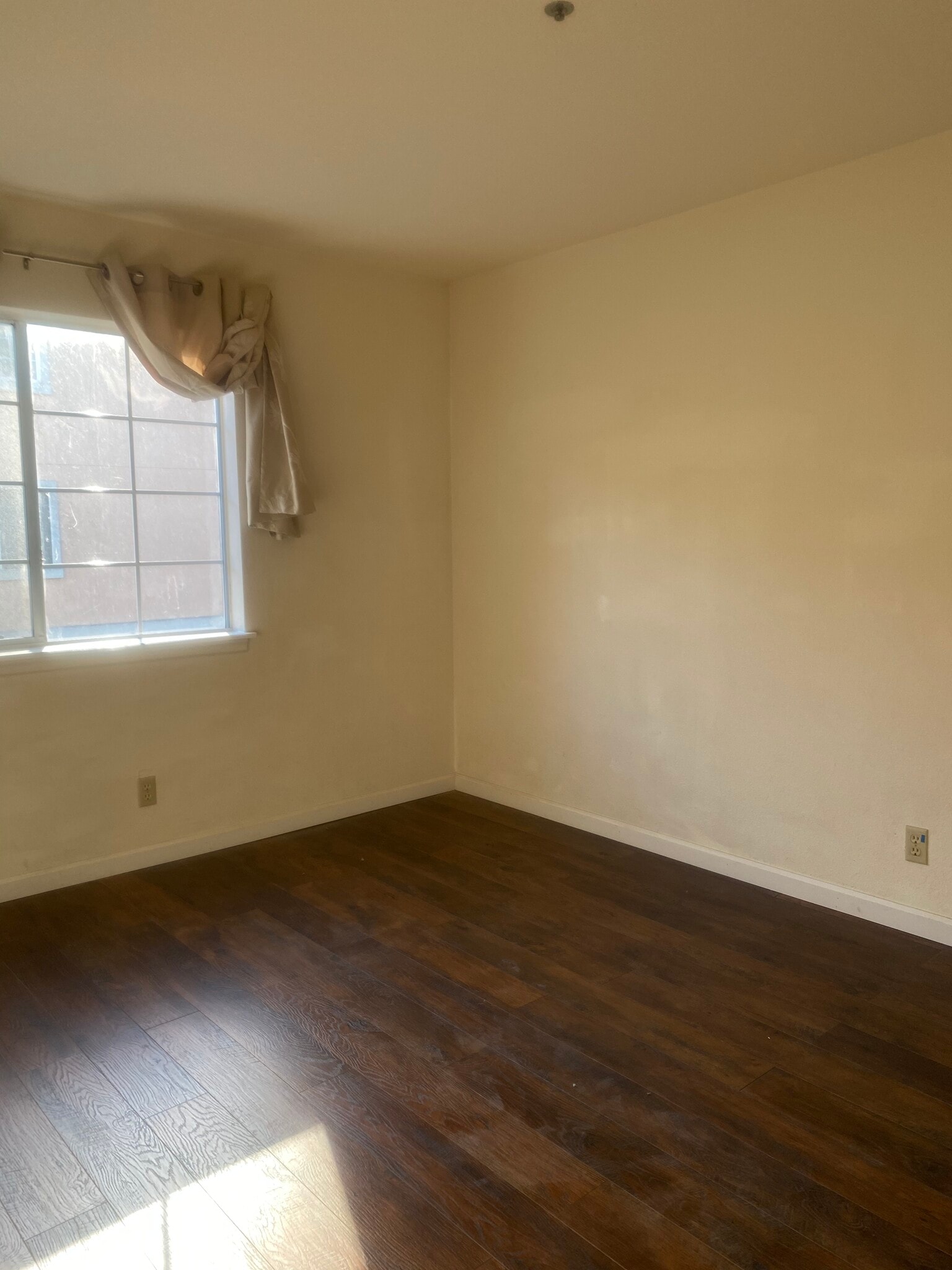 Building Photo - 1020 San Gabriel Cir