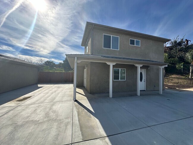 Building Photo - EGAN STREET TRIPLEX