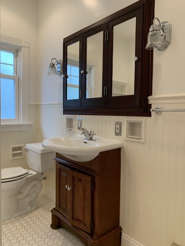 Building Photo - 2814 Broadway