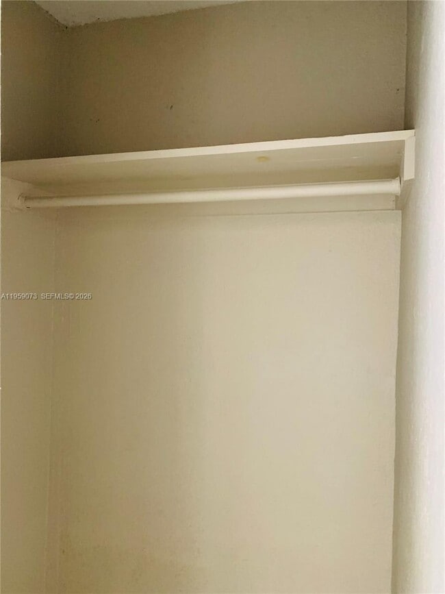 Building Photo - 1265 SW 6th St