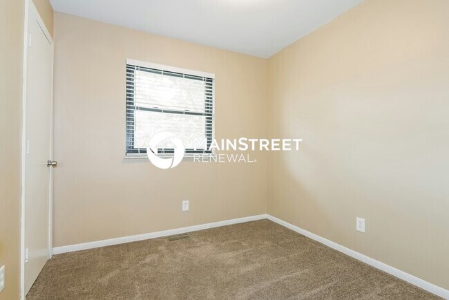 Building Photo - 3 Bedroom Pet-Friendly Home in Fenton, MO with Main Street Renewal