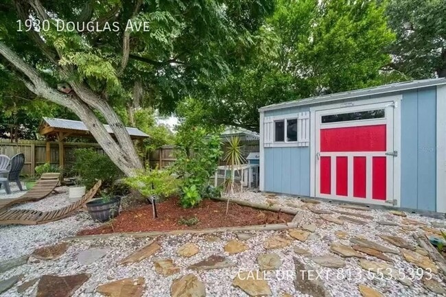 Building Photo - 1930 Douglas Ave