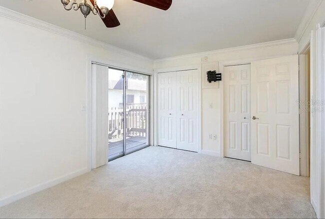 Building Photo - 3225 Ramblewood Dr N