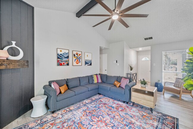 Building Photo - 11906 Blueridge Mountains Dr