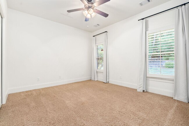 Building Photo - 1101 Blackman Cir