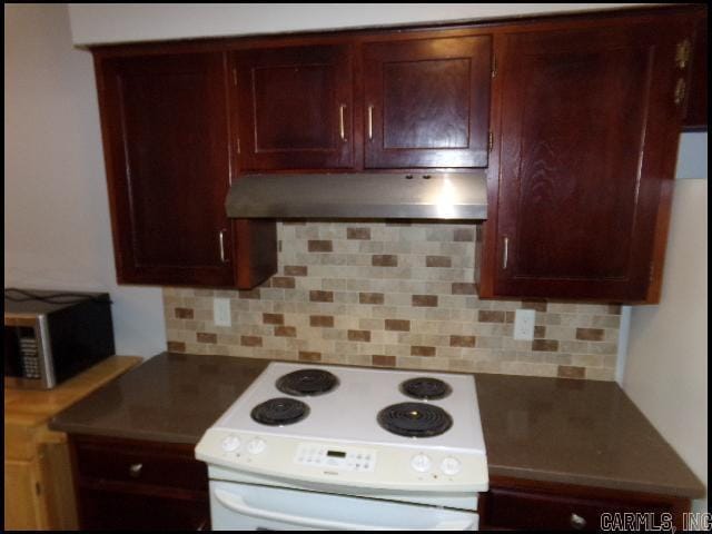 Building Photo - 8 Woodlore Cir