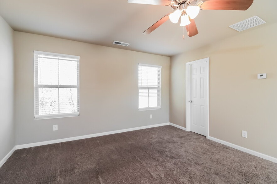 Building Photo - 115 Quarry Cir