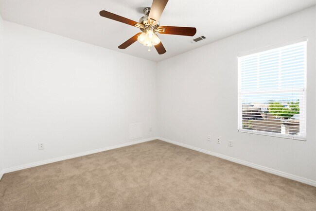 Building Photo - 4 bedrooms / 3 bathroom OPEN floor plan HOUSE for rent in LANCASTER