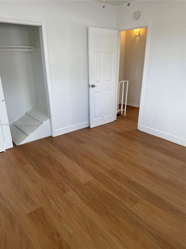 Building Photo - 180 NE 71st St