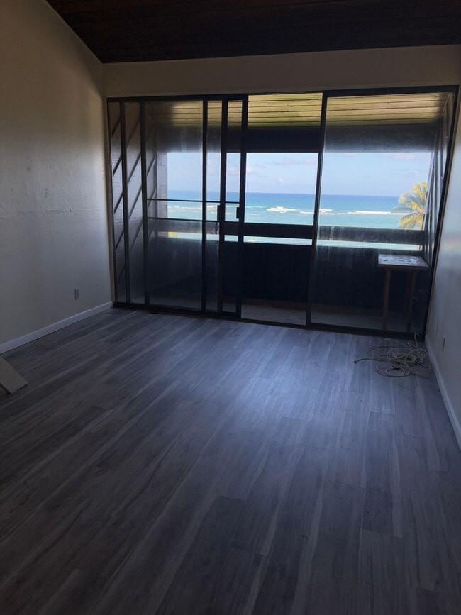 Building Photo - Makaua Village - Kaaawa - 1 Bdrm/1 Bath/1 Prkg - $2,100