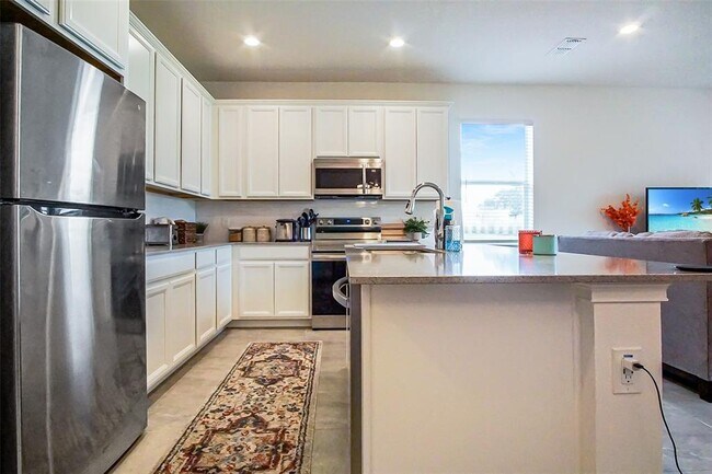 Building Photo - 1241 Hendon Lp