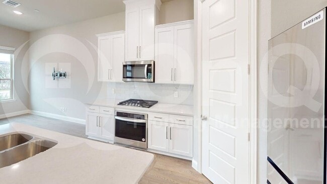 Building Photo - 12982 Jk Ojha St