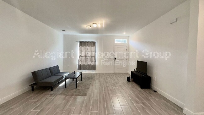 Building Photo - 1636 Cumin Dr