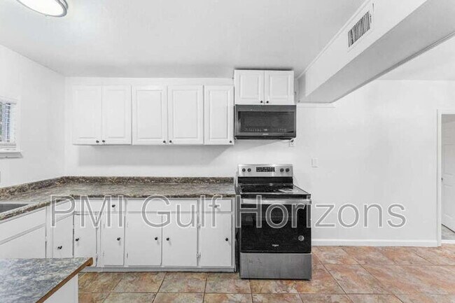 Building Photo - 620 Prichard Ave