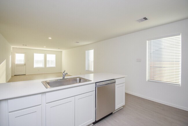 Building Photo - 5918 Havana Mist Dr