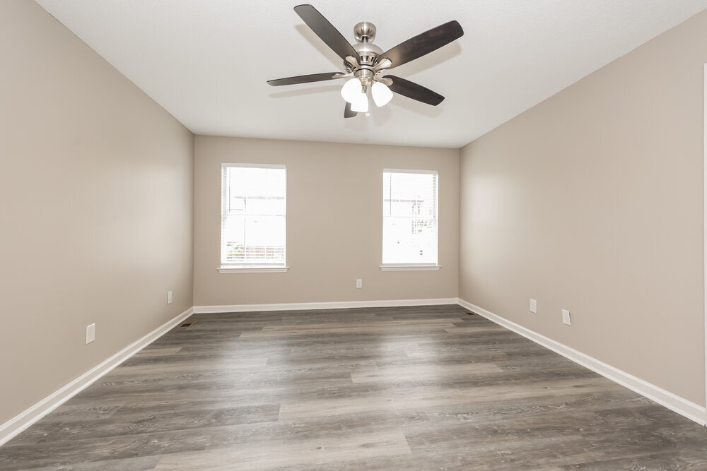 Building Photo - 1318 Knight Dr