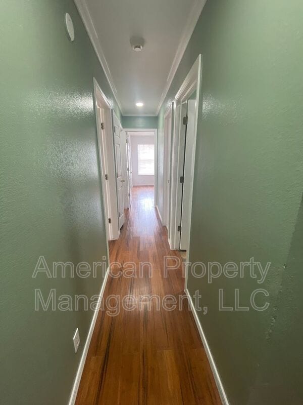 Building Photo - 6318 S Newport Ave