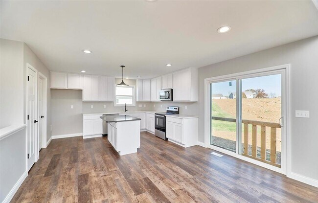 Building Photo - 403 Andrew Joseph Dr
