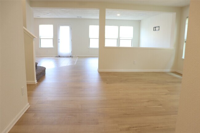 Building Photo - 20807 Sheffield Pk Dr