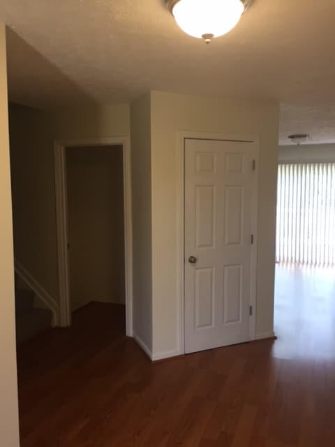 Building Photo - 6805 Governors Pointe Blvd