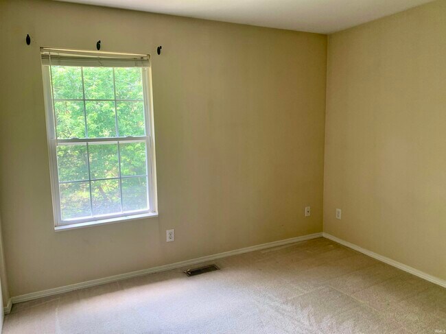 Building Photo - 3882 Claybridge Dr