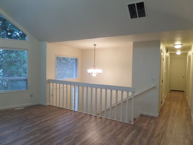 Building Photo - Fantastic HUGE Remodeled 4 Bedroom Home Wi...
