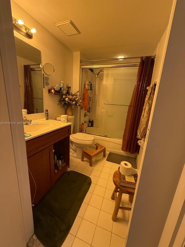 Building Photo - 36 NW 6th Ave