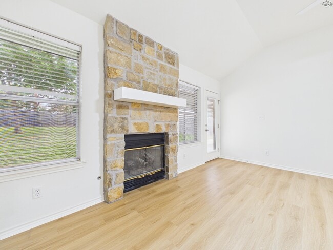 Building Photo - 5213 Air Force Dr